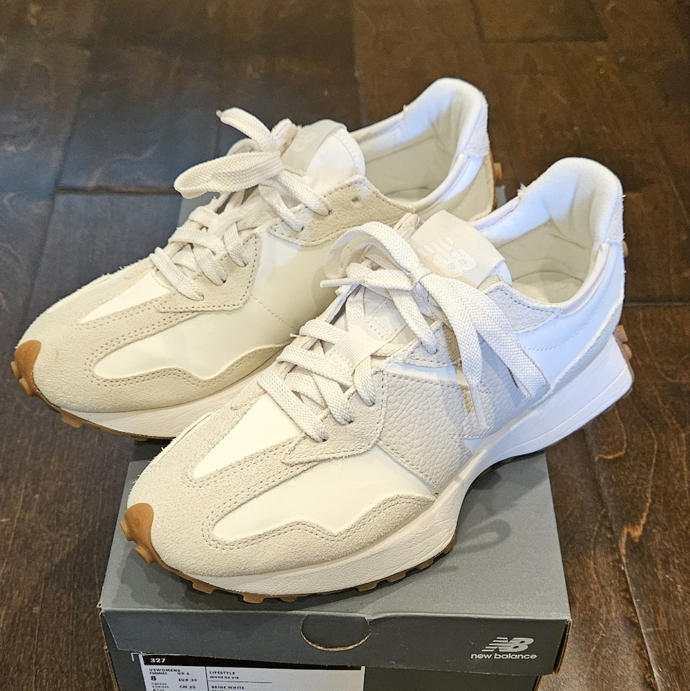 New Balance 327
